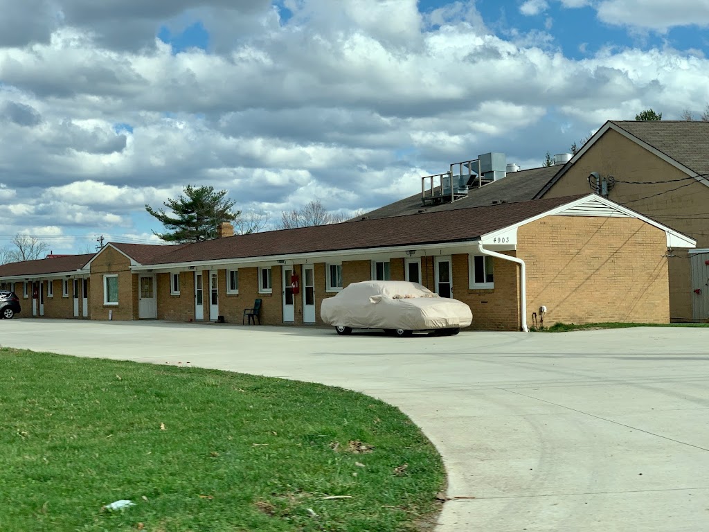 Akron Turnpike Motel | 4903 State Rd, Peninsula, OH 44264, USA | Phone: (330) 923-2549