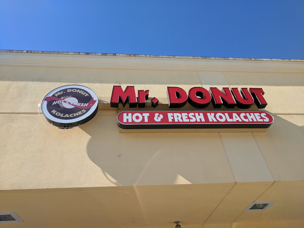 Mr Donut & Kolaches | 19221 W Little York Rd, Katy, TX 77449, USA | Phone: (281) 856-0099