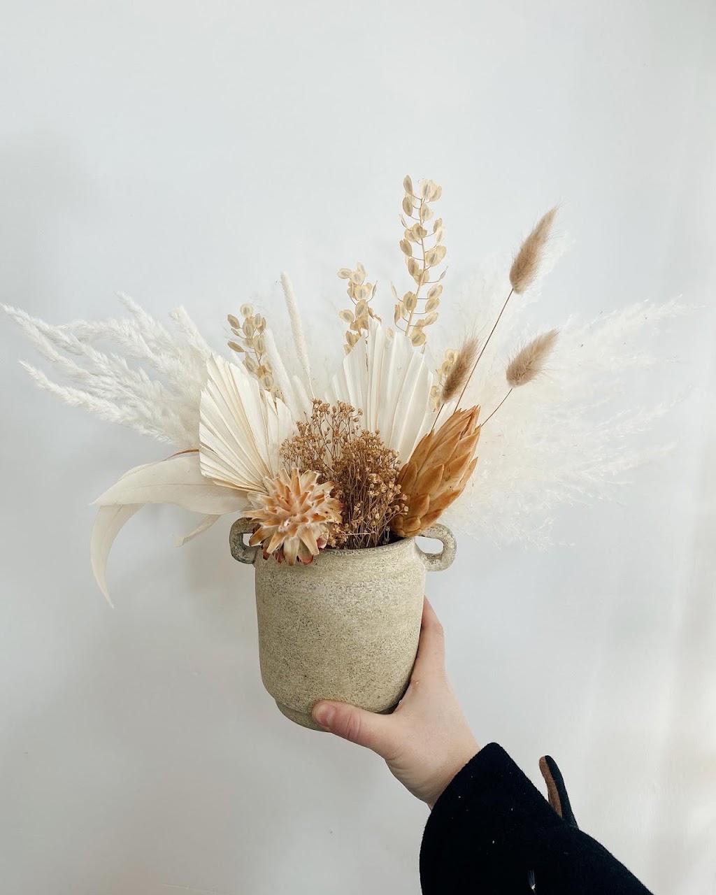 Florabrook | 120W W 28th St Studio 4H, New York, NY 10001, USA | Phone: (845) 325-0087