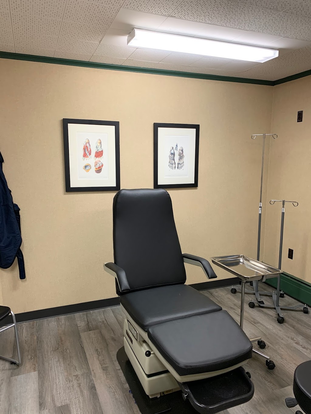 Larry Best, DPM | 400 1/2, Union St, LaGrange, IN 46761, USA | Phone: (260) 499-0888