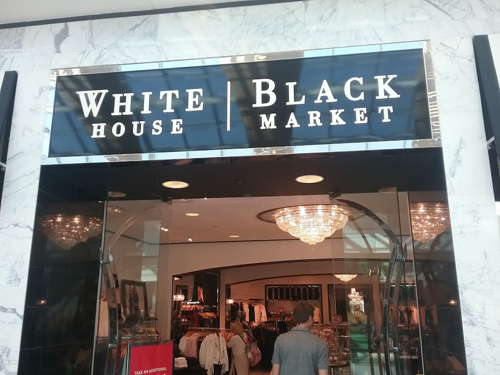 White House Black Market | 140 University Town Center Dr Suite 231, Sarasota, FL 34243, USA | Phone: (941) 232-7795