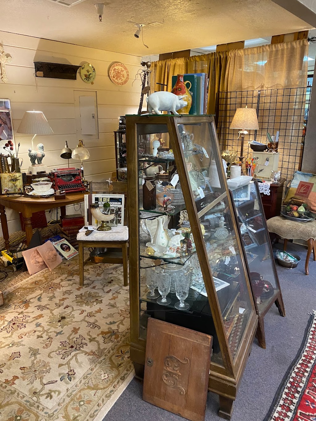 French Quarter Antiques | 2625 W Britton Rd # A, Oklahoma City, OK 73120, USA | Phone: (405) 749-8855