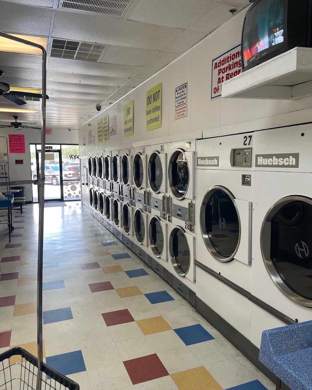 Super Sudz Laundromat | 7815 Palm River Rd, Tampa, FL 33619, USA | Phone: (813) 621-5220