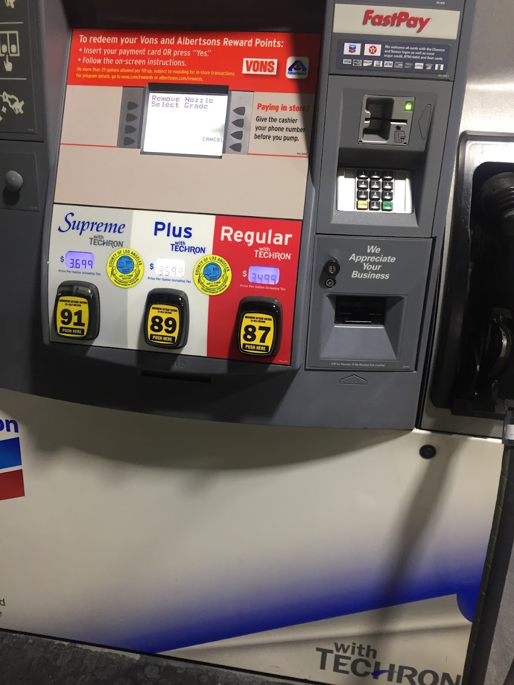 Chevron ExtraMile Claremont | 699 E Foothill Blvd, Claremont, CA 91711, USA | Phone: (909) 621-4991