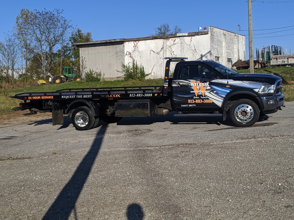 Wilcox Towing & Trucking, Inc | 202 W Joseph St, Salem, IN 47167, USA | Phone: (812) 883-3888
