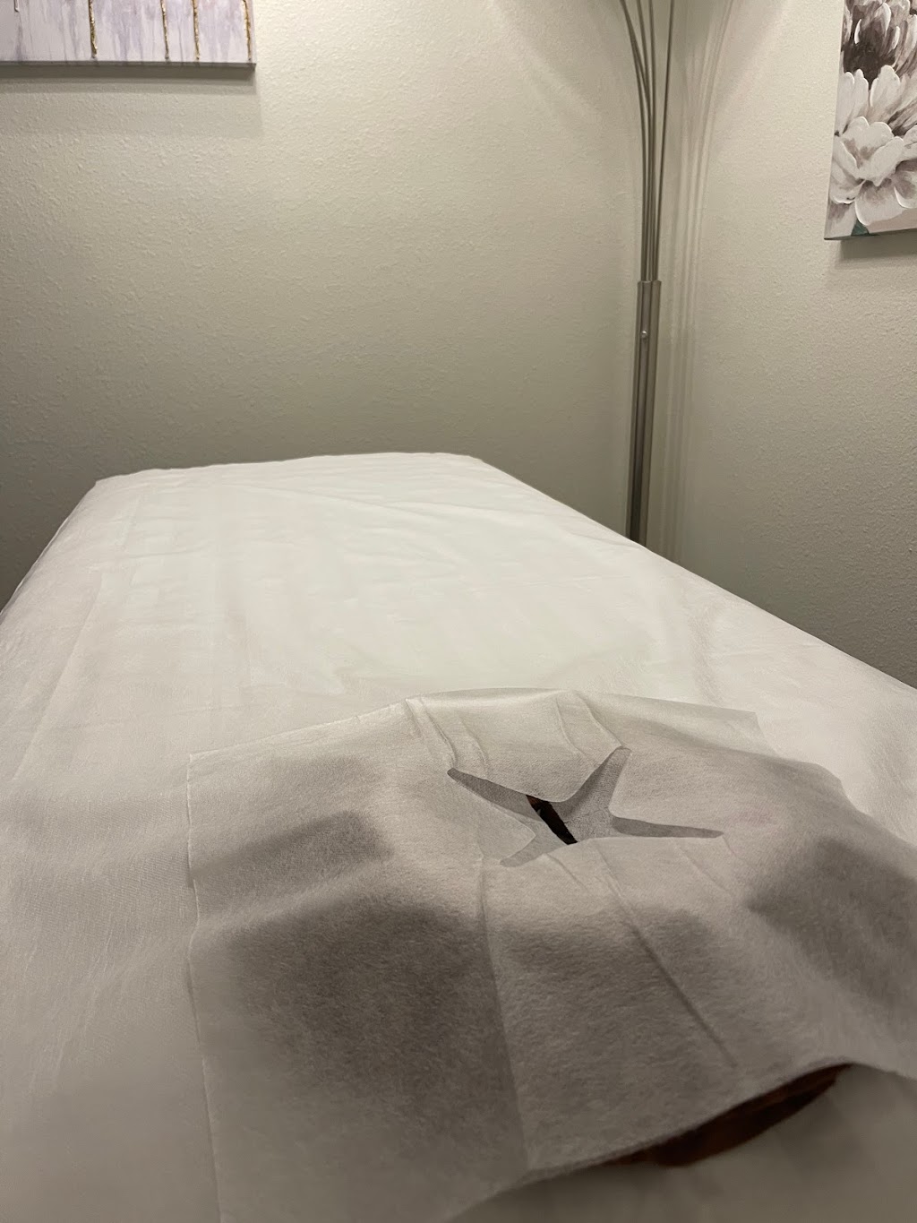 Blue Cloud Massage | 3920 W Tapps Dr E, Lake Tapps, WA 98391, USA | Phone: (253) 987-5049