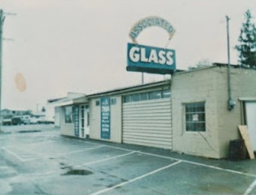 Associated Glass | 201 Ave D, Snohomish, WA 98290, USA | Phone: (360) 568-0525