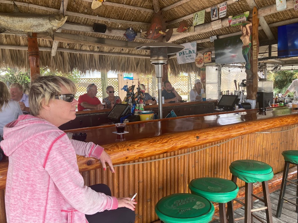 Casey Key Fish House | 801 Blackburn Point Rd, Osprey, FL 34229, USA | Phone: (941) 966-1901