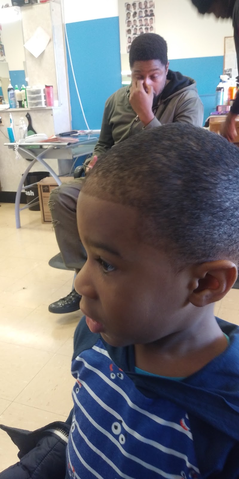 HeadQuarters Barber Shop | 303 Cavalier Square, Hopewell, VA 23860, USA | Phone: (804) 452-0557