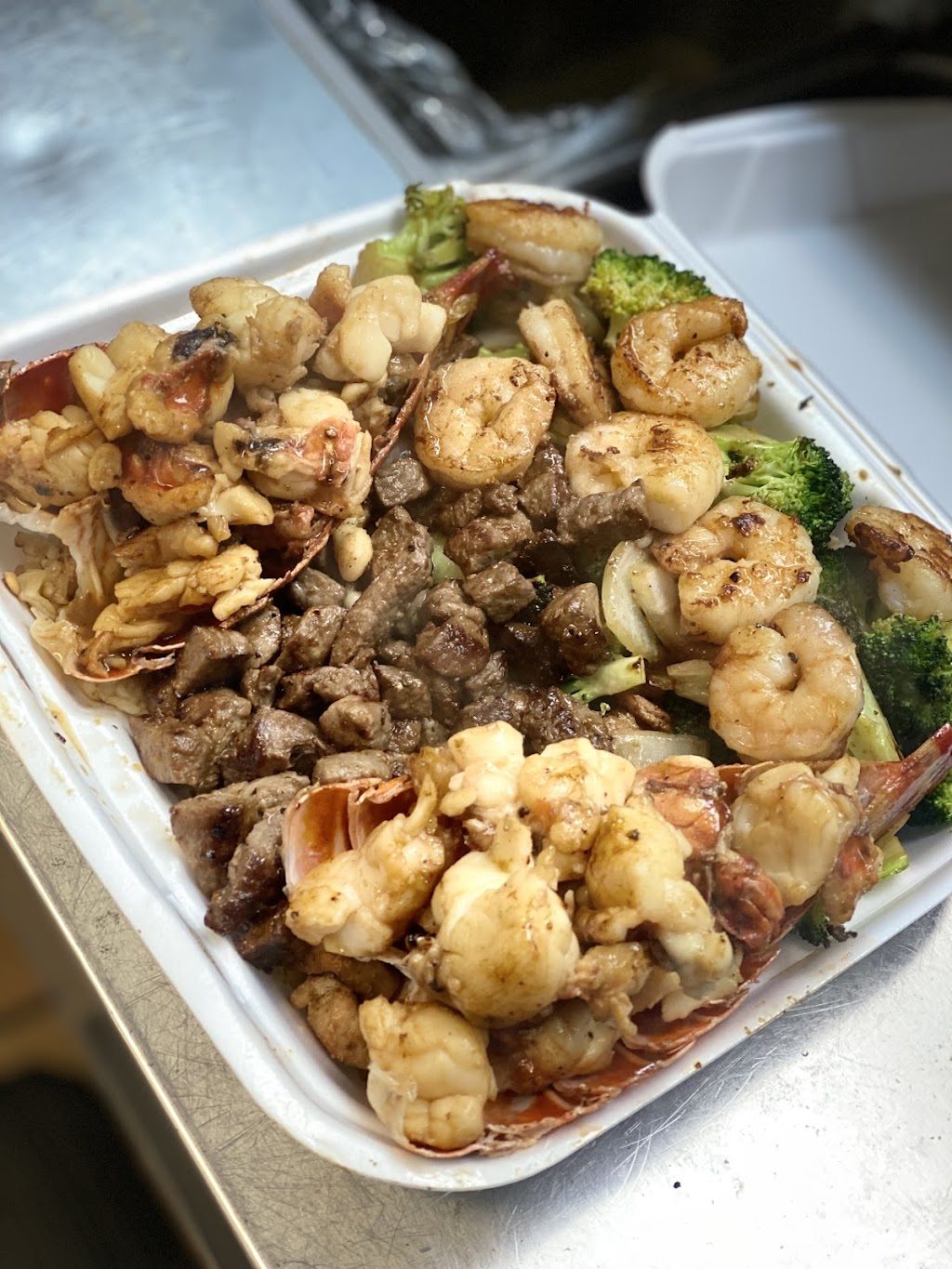 Yoshi Hibachi Grille - Inkster | 1549 Middlebelt Rd, Inkster, MI 48141, USA | Phone: (734) 351-5912