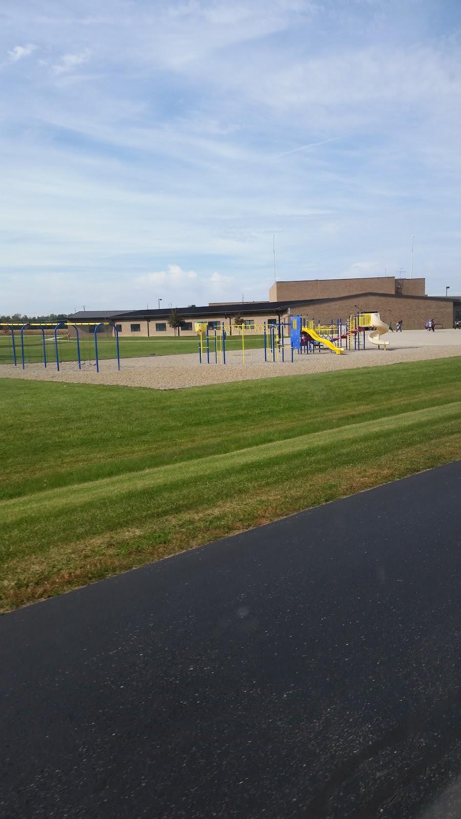 Fairview Elementary School | 14060 Blosser Rd, Sherwood, OH 43556, USA | Phone: (419) 658-2511