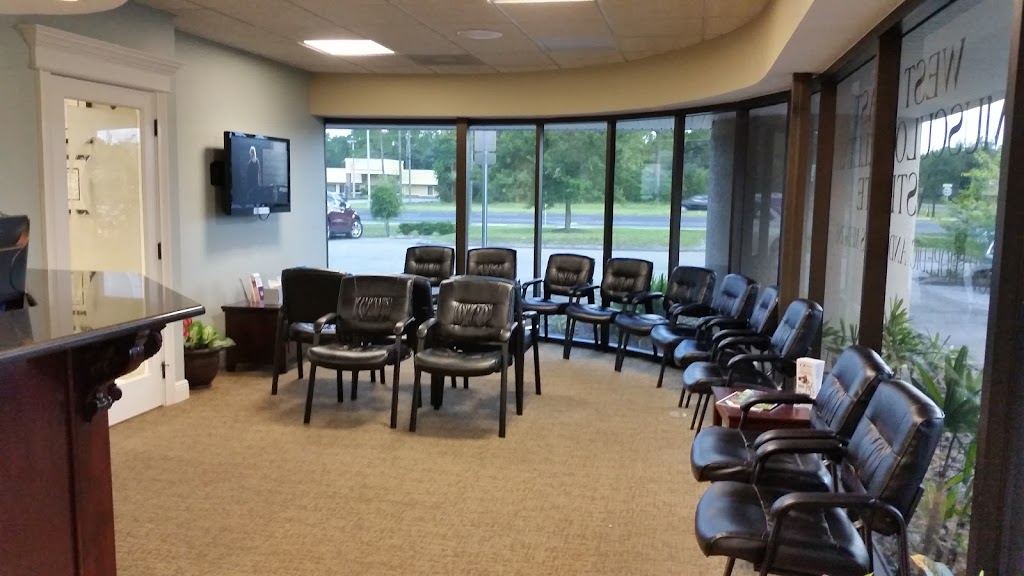 Dr. Daniel P. Moynihan, MD | 14555 Cortez Blvd, Brooksville, FL 34613, USA | Phone: (352) 556-4823