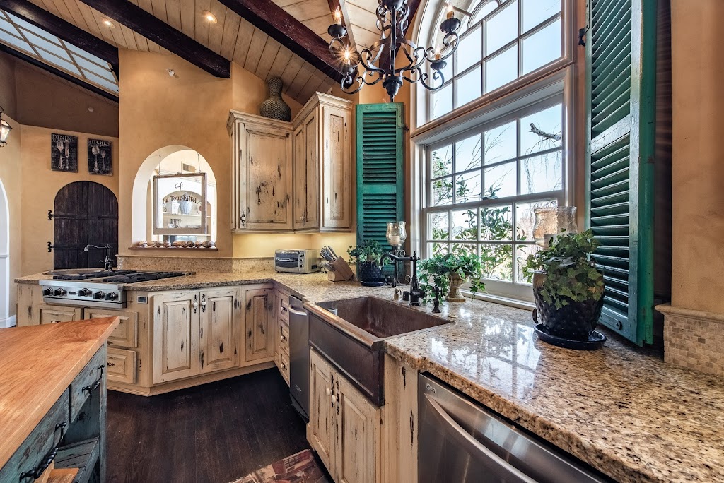 Sarah Averyt Real Estate | 615 Hampton Dr, Los Angeles, CA 90291, USA | Phone: (805) 387-8243 Sarah Averyt Real Estate | 615 Hampton Dr, Los Angeles, CA 90291, USA | Phone: (805) 387-8243