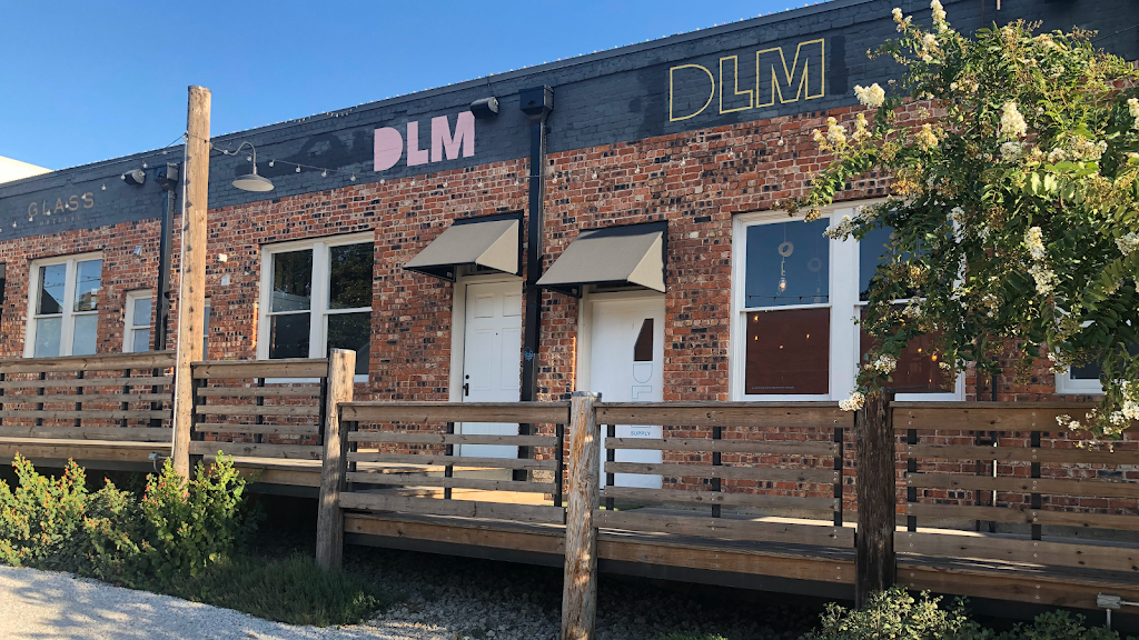 DLM Supply | 837 W Davis St, Dallas, TX 75208, USA | Phone: (469) 917-8081