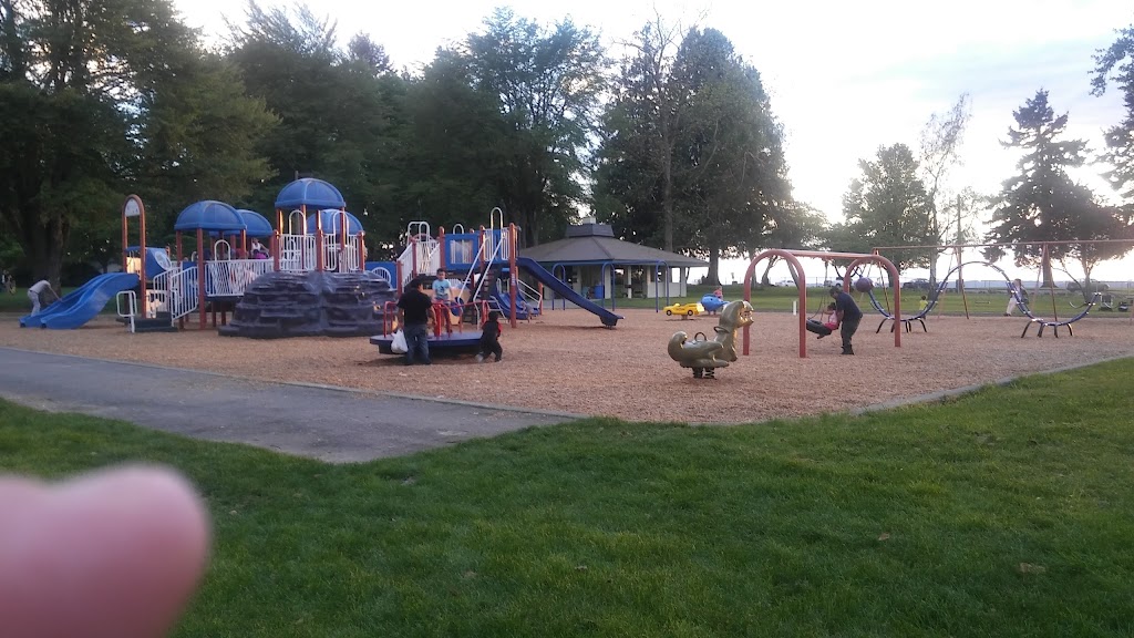 Legion Memorial Park | 145 Alverson Blvd, Everett, WA 98201, USA | Phone: (425) 257-8300