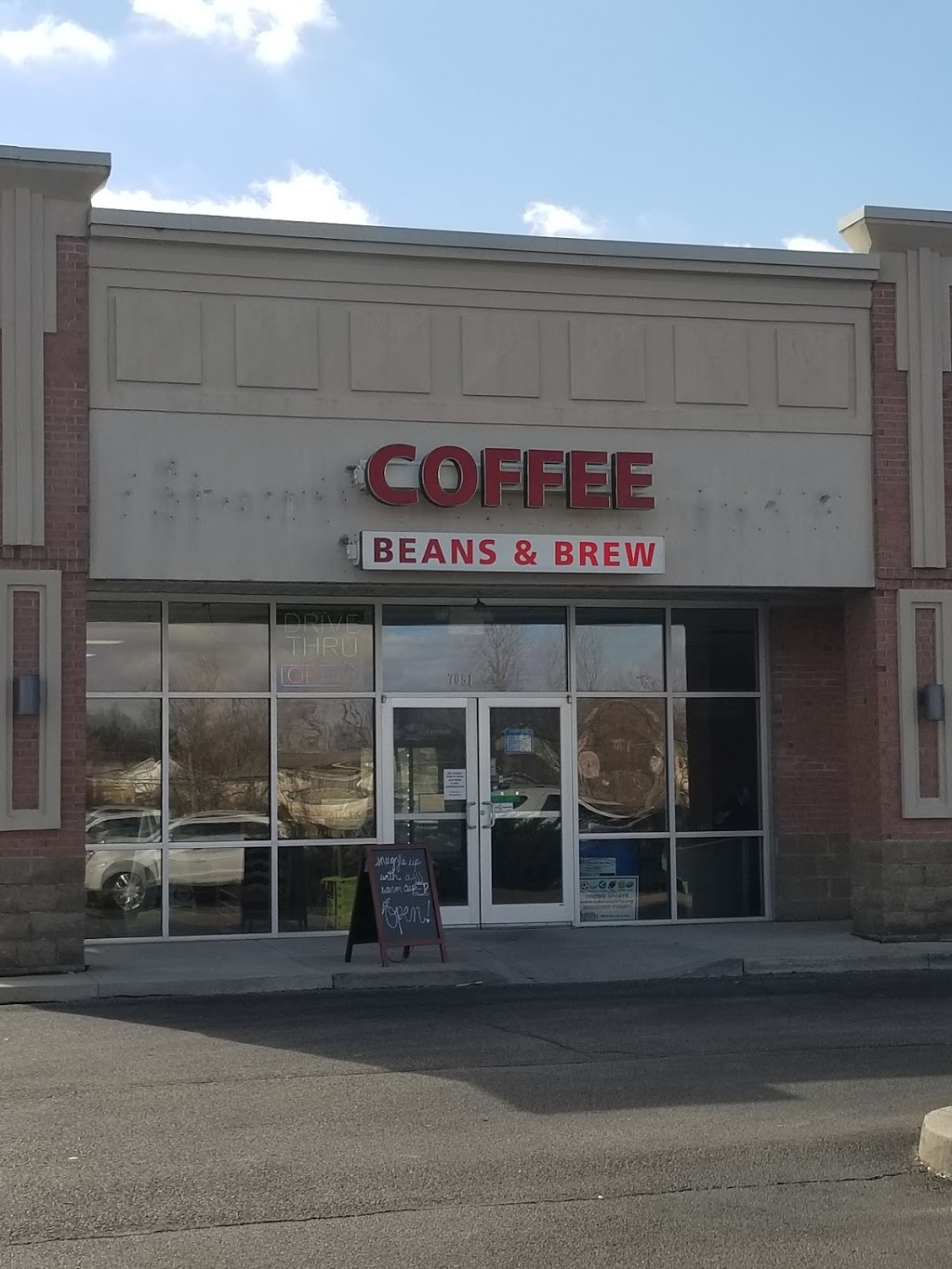 Coffee Crib brought to you by The Cincy Country Bumpkin | 7051 Yankee Rd, Liberty Township, OH 45044, USA | Phone: (513) 779-2742