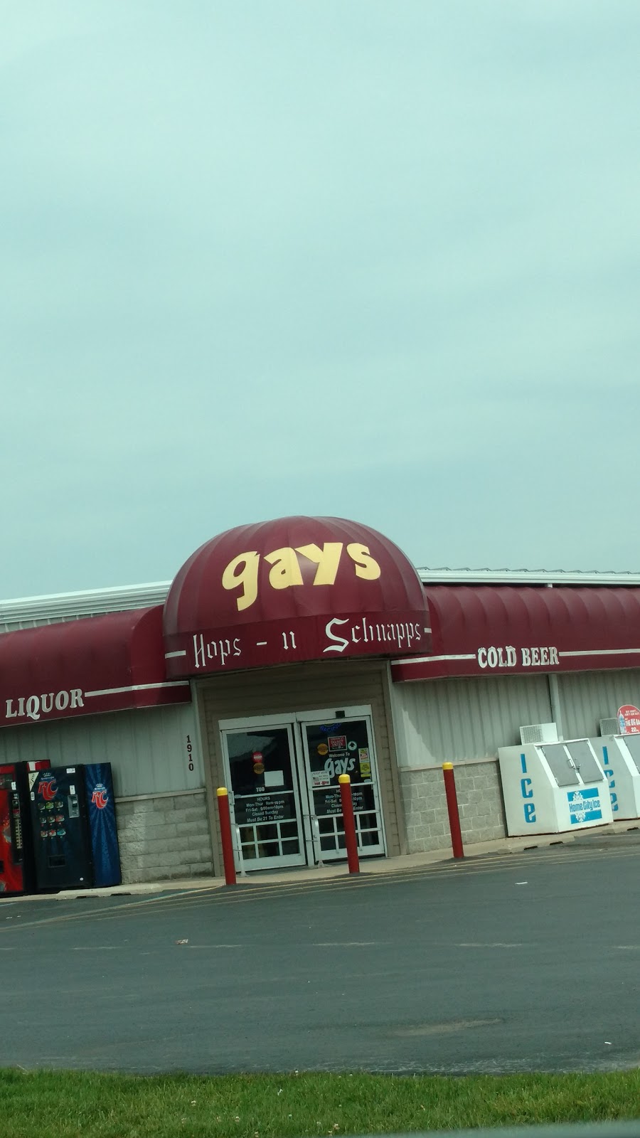 Gays Hops N Schnapps | 1910 Westwood Dr, Angola, IN 46703, USA | Phone: (260) 665-6416