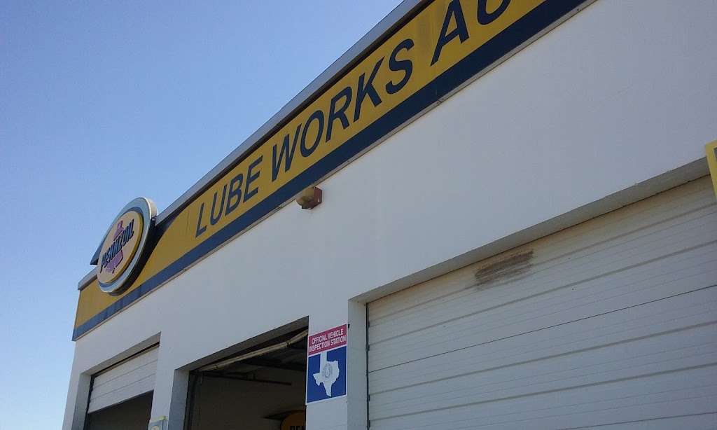 Lube Works | 554 10th St, Floresville, TX 78114, USA | Phone: (830) 393-8140