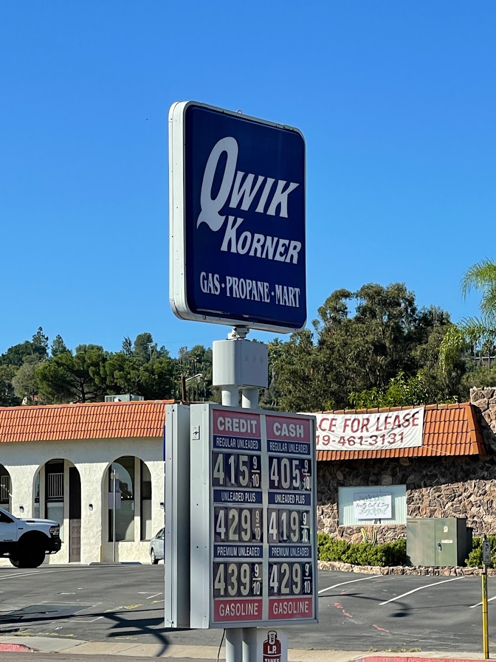 Qwik Korner Gas Station & Market | 9663 Campo Rd, Spring Valley, CA 91977, USA | Phone: (619) 469-0333
