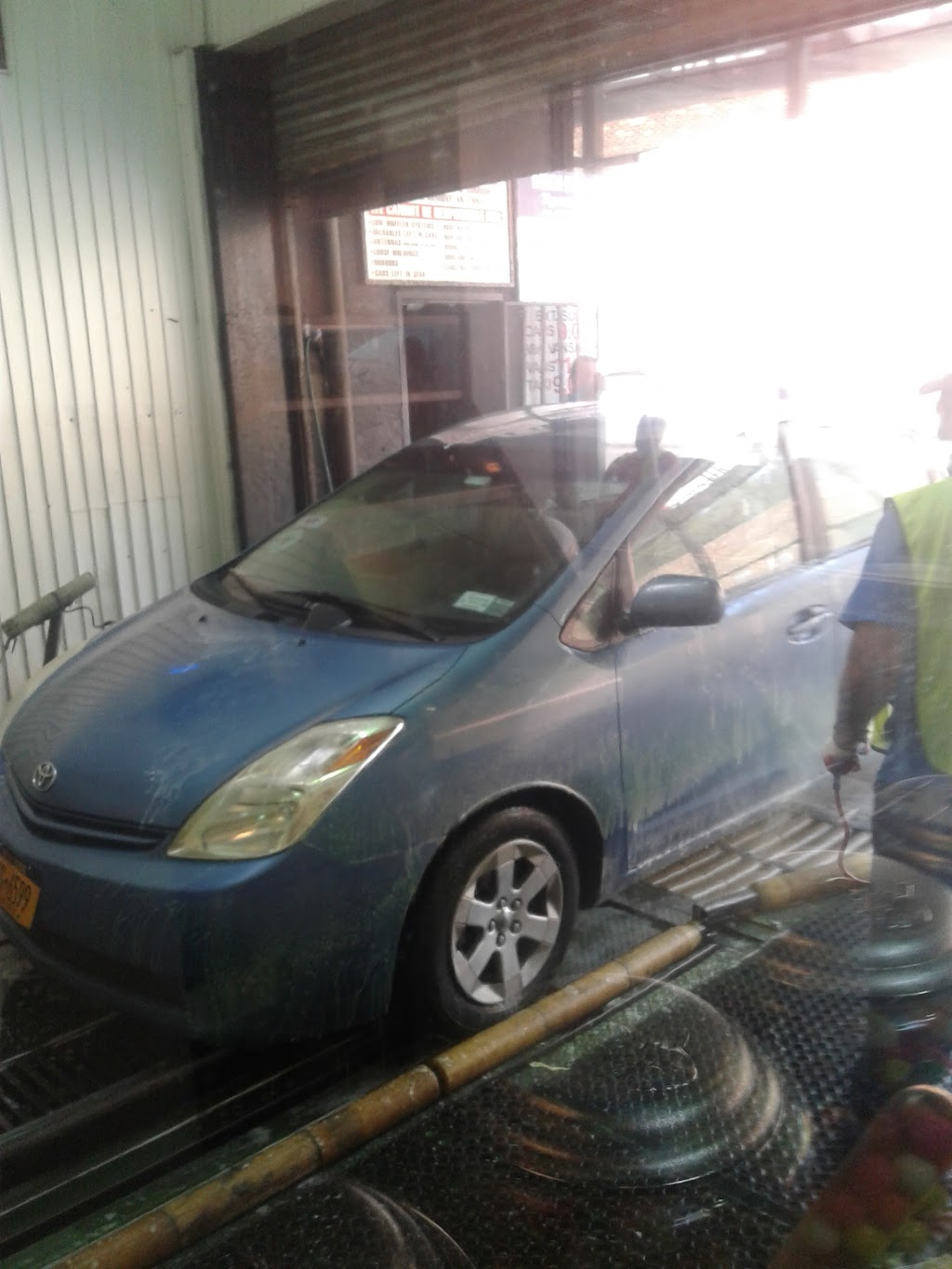 Cross Bronx Car Wash | 1781 Webster Ave, Bronx, NY 10457, USA | Phone: (718) 731-6372