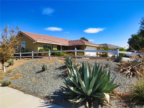 Lemons Realty | 19960 Rancherias Rd, Apple Valley, CA 92307, USA | Phone: (760) 269-5889