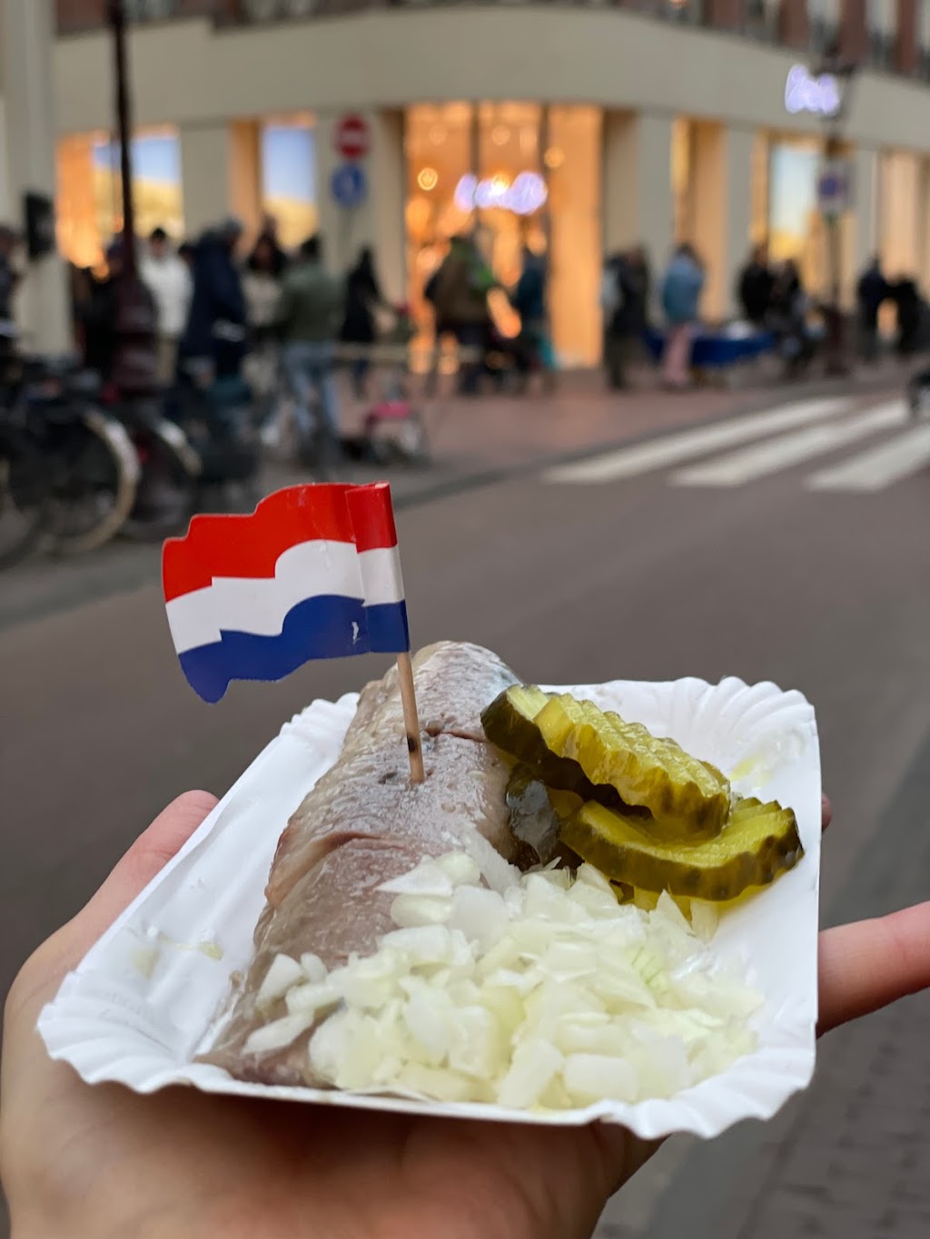 Herring Stall Jonk | Spui 7a, 1012 WX Amsterdam, Netherlands | Phone: 06 33933103