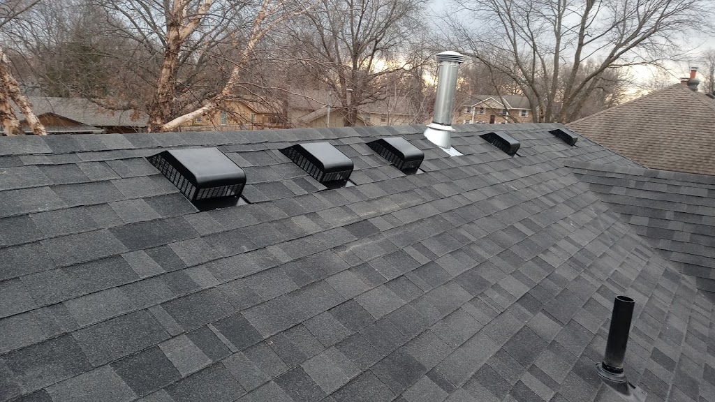 Marathon Roofing | 200 NW 72nd St Suite C, Gladstone, MO 64118, USA | Phone: (816) 606-2566