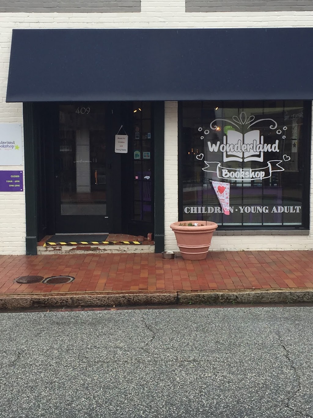 Wonderland Bookshop | 409 State St, Greensboro, NC 27405, USA | Phone: (336) 840-7898