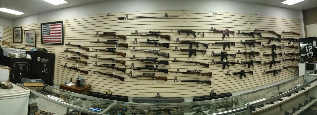 Alabama Guns and Outdoors | Pelham Mall, 2856 Pelham Pkwy, Pelham, AL 35124, USA | Phone: (205) 624-3280