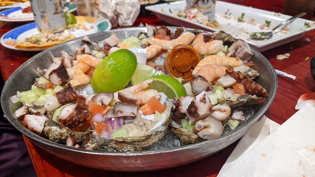 Mariscos Miramar | 31 North Ave, Villa Park, IL 60181, USA | Phone: (630) 359-3416