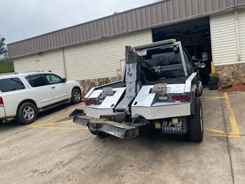 Dirty Boys Towing and Automotive | 1406 Railroad Ave, Sugar Hill, GA 30518, USA | Phone: (678) 641-3046