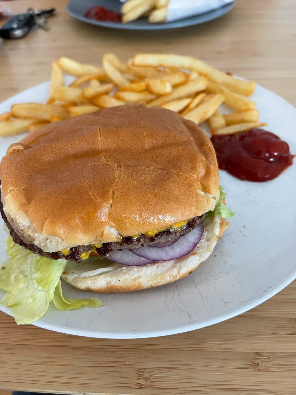 Phila Burger Station | 1100 23rd St, Richmond, CA 94804 | Phone: (510) 234-1445