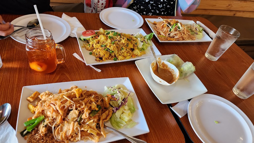 Pikul Thai Bistro | 1305 Gateway Blvd e5, Fairfield, CA 94533, USA | Phone: (707) 803-5338