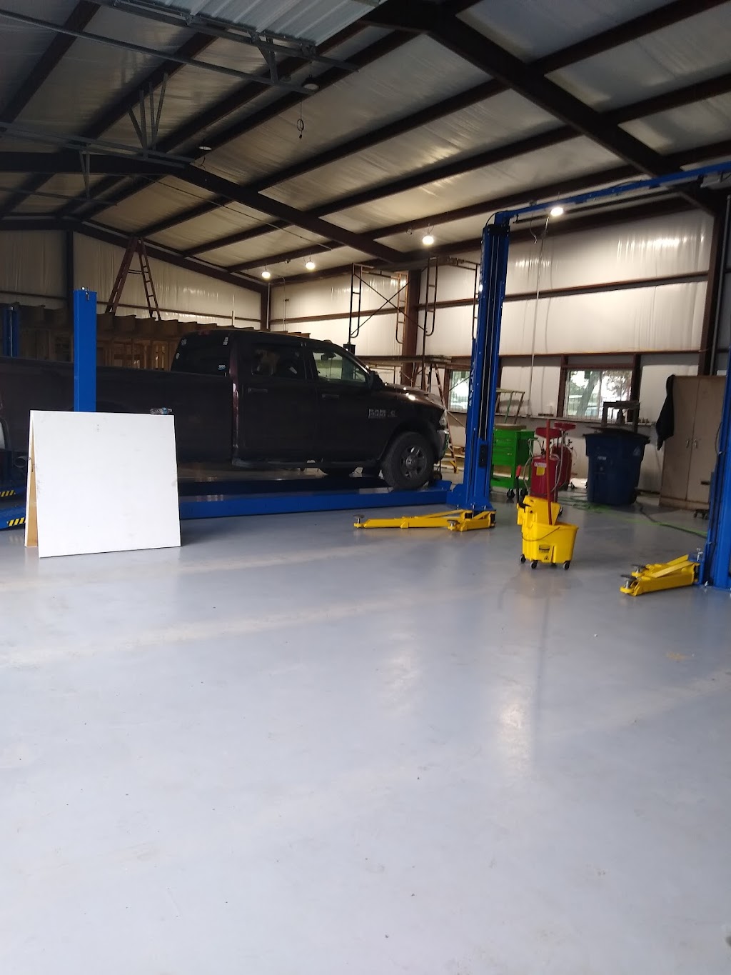 B & T Automotive | 11283 U.S. Hwy 87 W, La Vernia, TX 78121, USA | Phone: (210) 278-8002