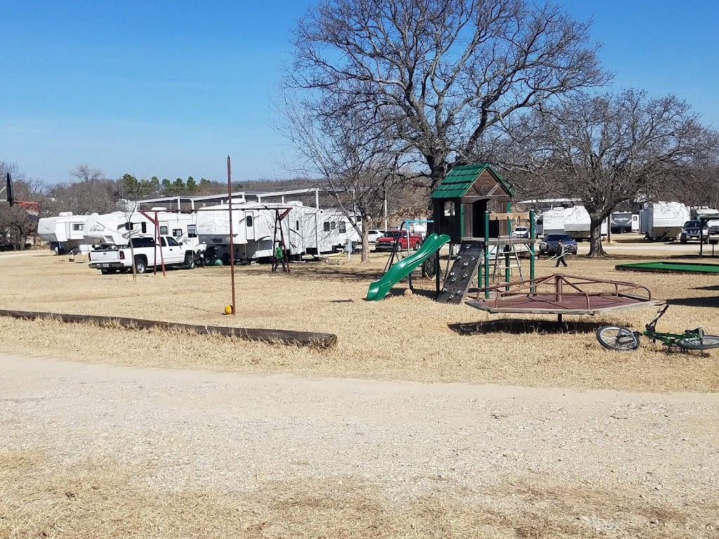 Outwest Campground & RV park | 4009 W Hwy 199, Springtown, TX 76082, USA | Phone: (817) 220-0476