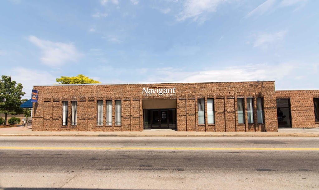 Navigant Credit Union | 693 Broad St, Central Falls, RI 02863, USA | Phone: (401) 233-4700
