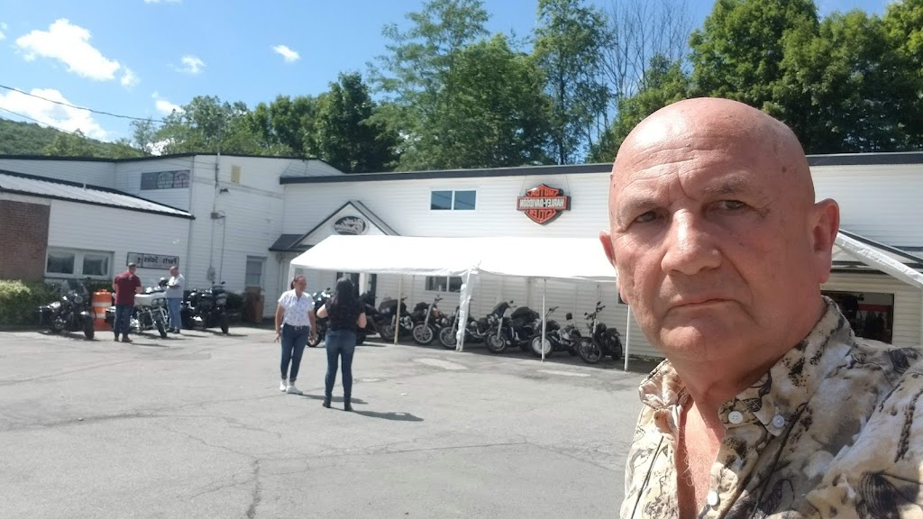 EagleRider Motorcycle Rentals and Tours Wurtsboro | 4 Sullivan St, Wurtsboro, NY 12790, USA | Phone: (845) 878-0683