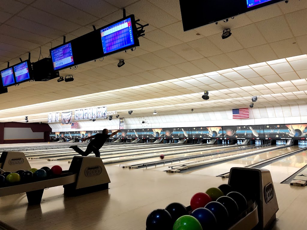 North Woods Lanes Bowling Center | 10435 Valley View Rd, Macedonia, OH 44056, USA | Phone: (330) 467-7925