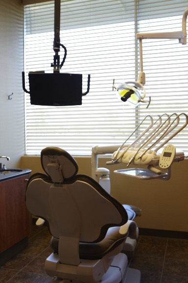 Distinguished Dental | 4901 Golden Triangle Boulevard #111, Fort Worth, TX 76244, USA | Phone: (817) 337-8300