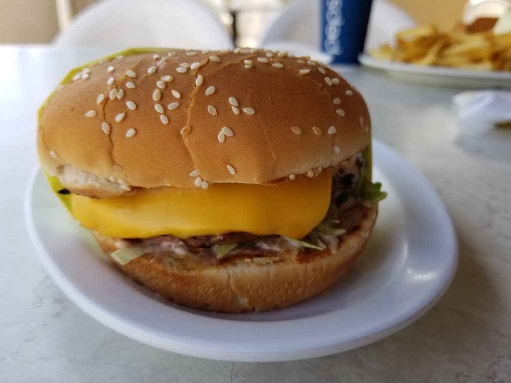 Famous Cafe/Burgers | 23417 Main St, Carson, CA 90745, USA | Phone: (310) 835-6200