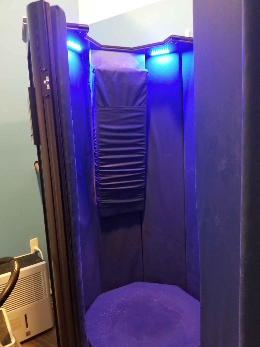 Cryotherapy West Roxbury | 1747 Centre St, West Roxbury, MA 02132, USA | Phone: (617) 942-8488