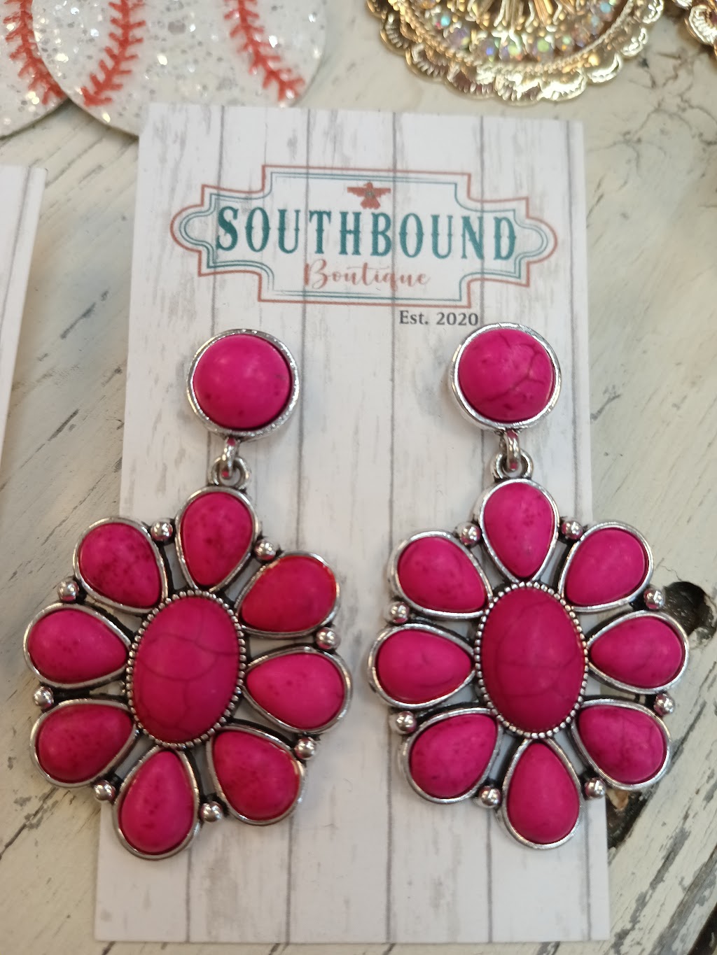 Southbound Boutique | 2621 Jacksboro Hwy C, River Oaks, TX 76114, USA | Phone: (682) 392-5450