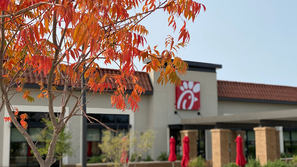 Chick-fil-A Drive-Thru & Delivery | 5377 Dallas Pkwy, Frisco, TX 75034, USA | Phone: (214) 705-1887