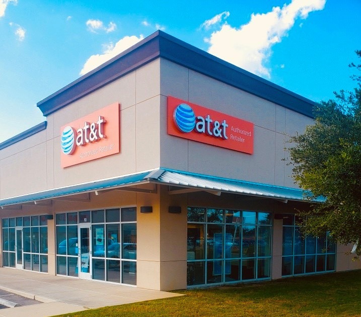 AT&T Store | 2044 W Oaklawn Rd #100, Pleasanton, TX 78064, USA | Phone: (830) 569-5606