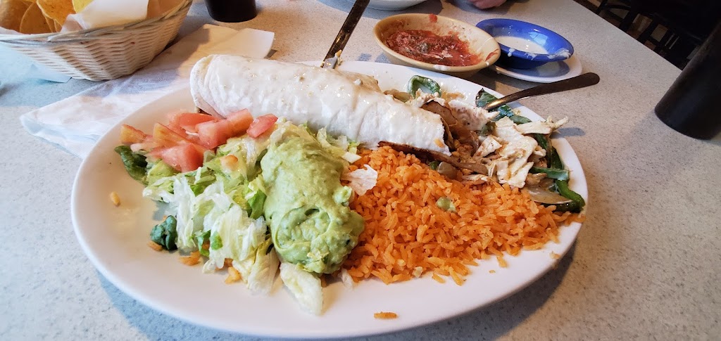 El Patio Mexican Restaurant | 7622 Highland Rd, Waterford Twp, MI 48327, USA | Phone: (248) 666-5231