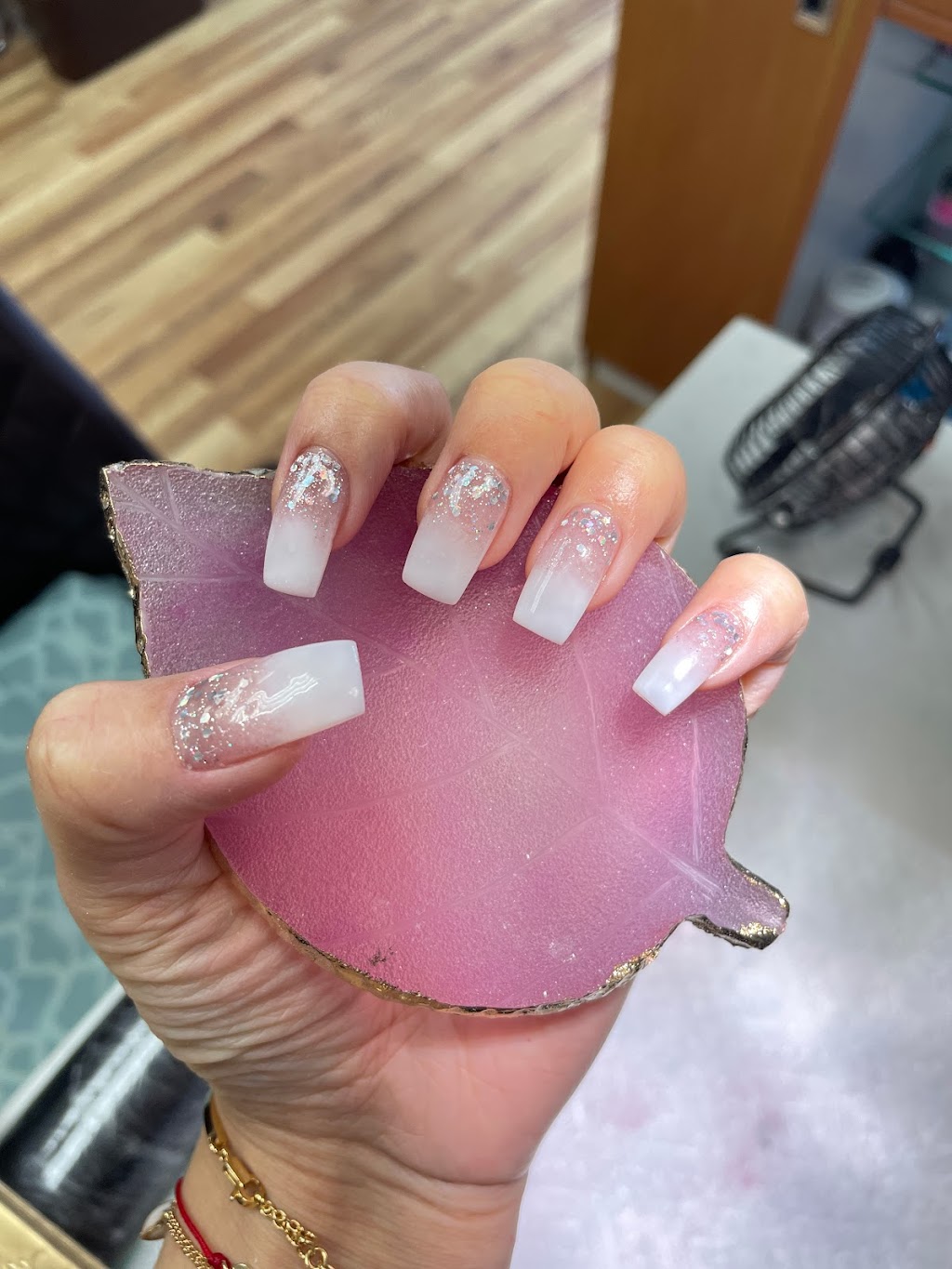 Nail City | 180 Delaware Ave, Delmar, NY 12054, USA | Phone: (518) 475-1094