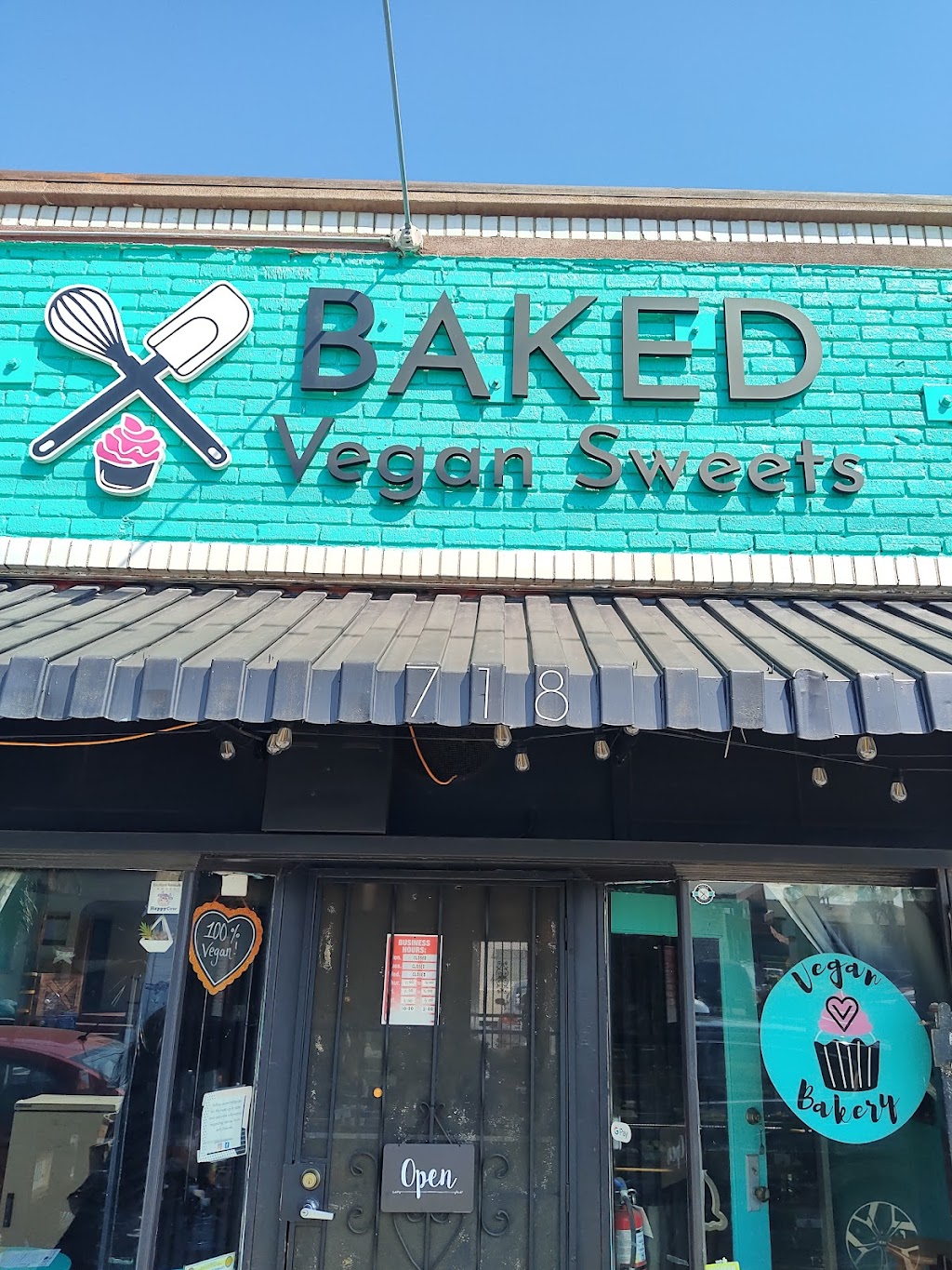 Baked Vegan Sweets | 718 Orange Ave, Long Beach, CA 90813, USA | Phone: (562) 676-4003