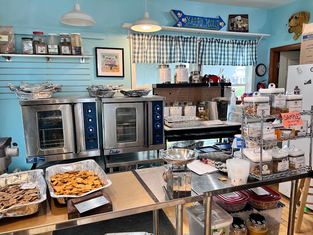 Outer Barks - Waterfront Shops | 1240 Duck Rd, Duck, NC 27949, USA | Phone: (252) 715-4981