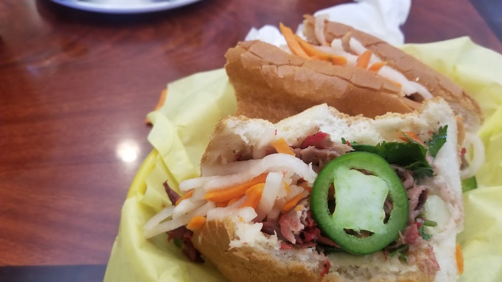 Saigon Bistro | 1701 Willow Pass Rd F, Concord, CA 94520, USA | Phone: (925) 827-1231