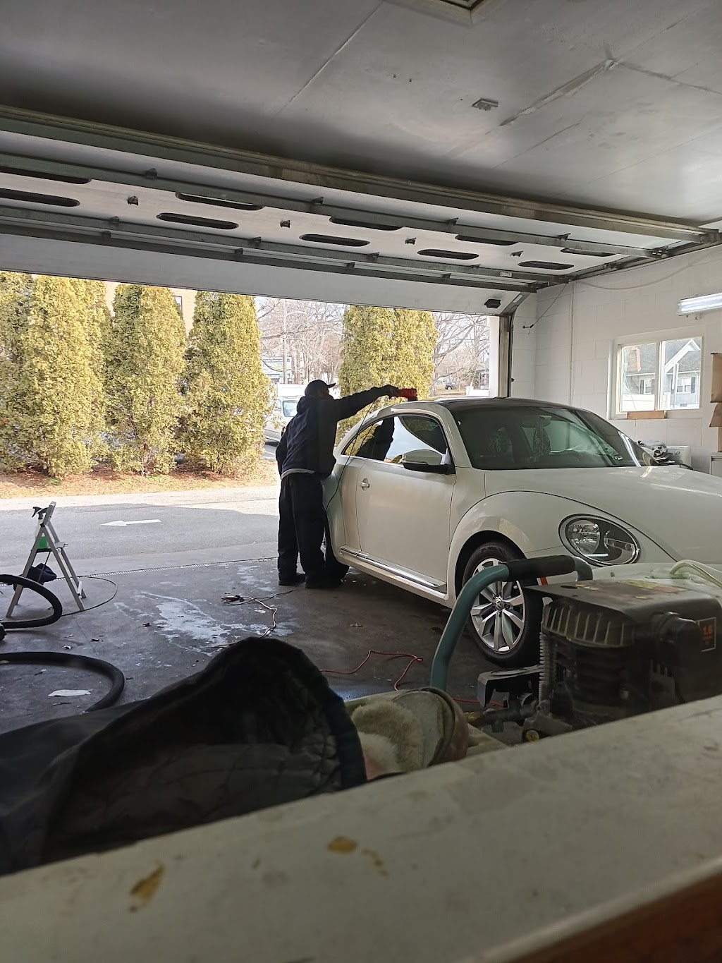 White Glove Car Wash & Detail | 201 Philadelphia Pike, Wilmington, DE 19809, USA | Phone: (302) 762-3744